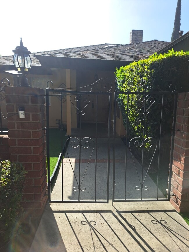 Photo - 20222 Valerio St