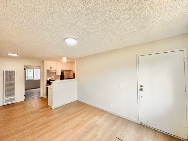 Photo - 607 W 82nd St Apartment Unit 201