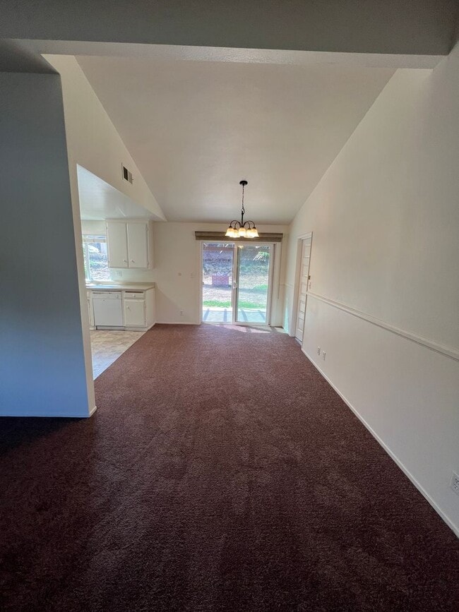 Photo - FOR RENT 3+1 IN SIMI VALLEY