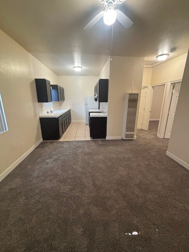 Photo - 532 W 55th St