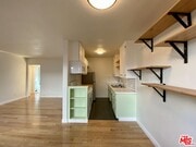 Photo - 722 Westbourne Dr Unit B