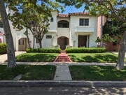 Photo - 1141 S Hayworth Ave House