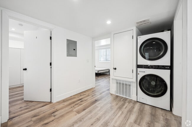 Photo - 1377 W 36th Pl