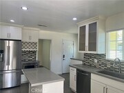 Photo - 1518 E Vine Ave