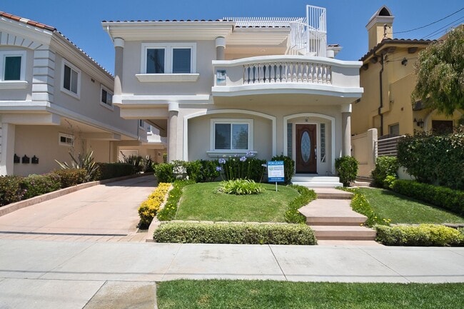 Beautiful Ocean View Townhome with Remodel... - Beautiful Ocean View Townhome with Remodel...