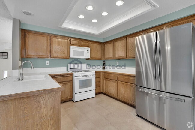 Building Photo - 1 Deerpath Pl Rental