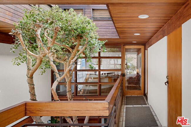 Photo - 24638 Malibu Rd