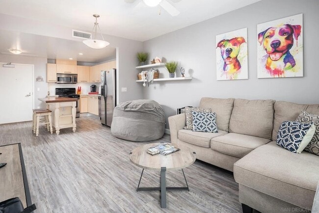 Photo - 1431 Pacific Hwy Unit 712