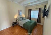 Photo - 167 E Linden Ave Townhome