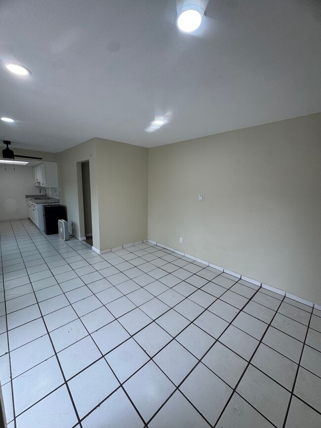 Photo - 7033 Perry Rd Unit B