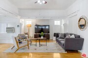 Photo - 810 S Gramercy Dr House