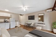 Photo - Bella Vista Apartments