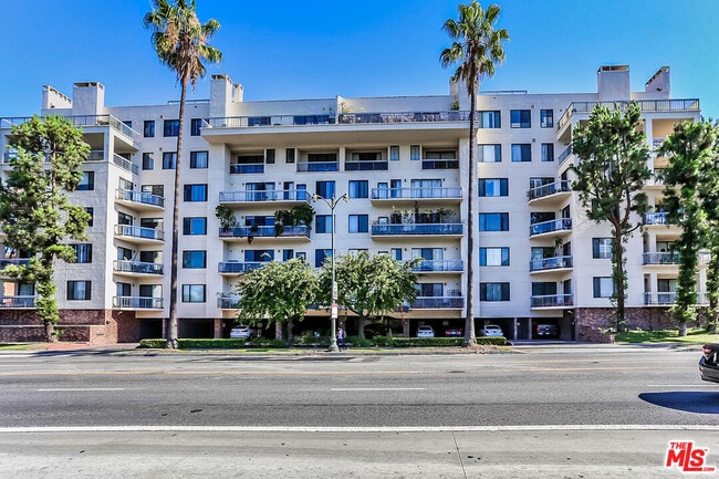 Photo - 4460 Wilshire Blvd Unit 701