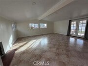 Photo - 957 S Salem St