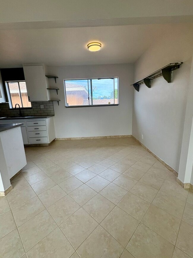 Photo - 1951 N Ventura Rd Unit D