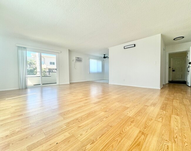 Building Photo - 930 S Shenandoah St Unit 5 Rental