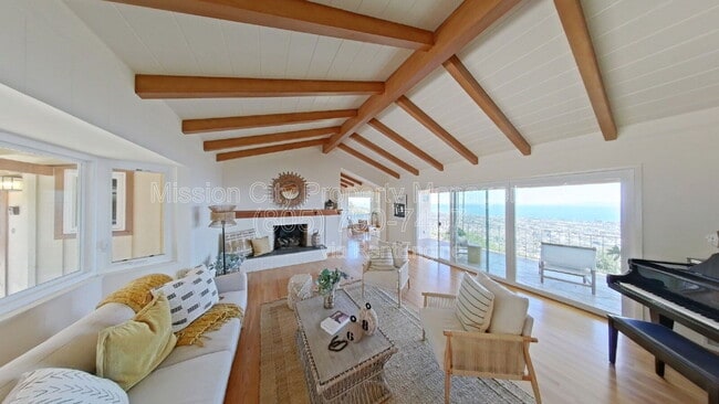 Photo - 1227 Viscaino Rd