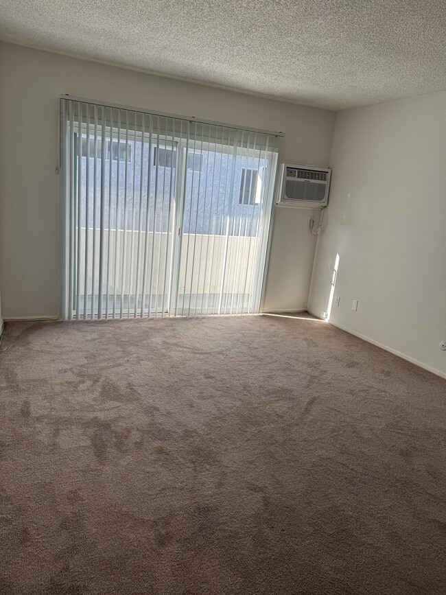 Photo - 3733 Delmas Ter Unit 5