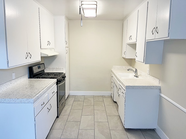 Photo - 721 Cordova St Unit 9