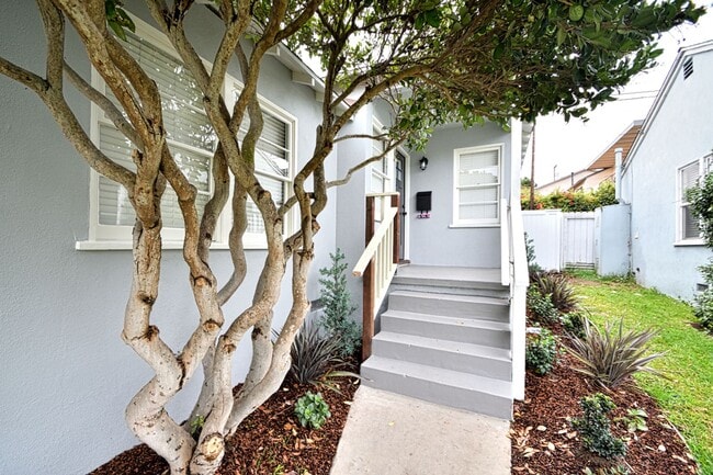 Photo - 1350 Unit 1352