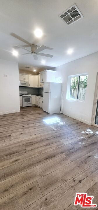 Photo - 2041 Linnington Ave