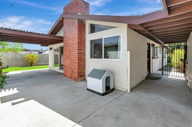 Photo - 1522 Robin Rd