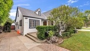 Photo - 1772 Rose Villa St