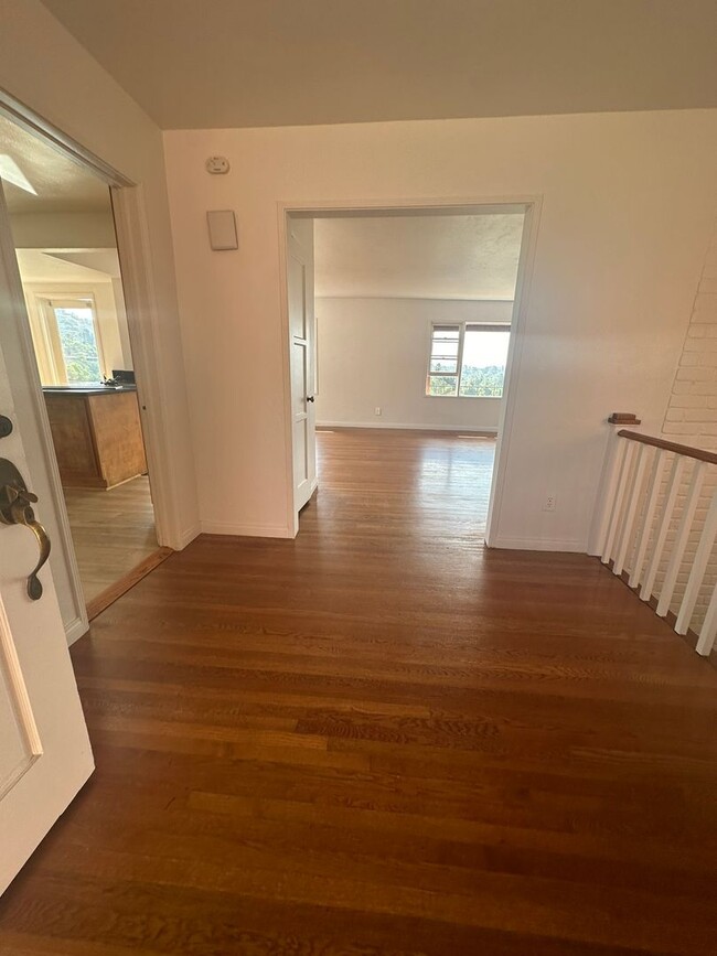 Photo - Mt Helix - Beautiful 3 bedroom 1.5 bathroom