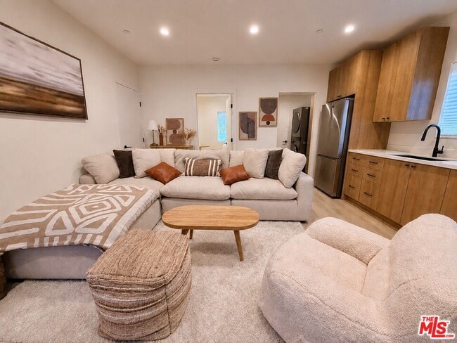 Photo - 2707 Benedict St Unit 3/4