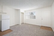 1BR, 1BA - 400SF - Living Room - Gondolier Apartments