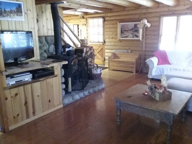 Photo - 53750 Tollgate Rd