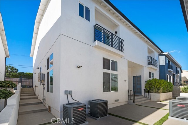 Photo - 7127 S La Cienega Blvd Condo
