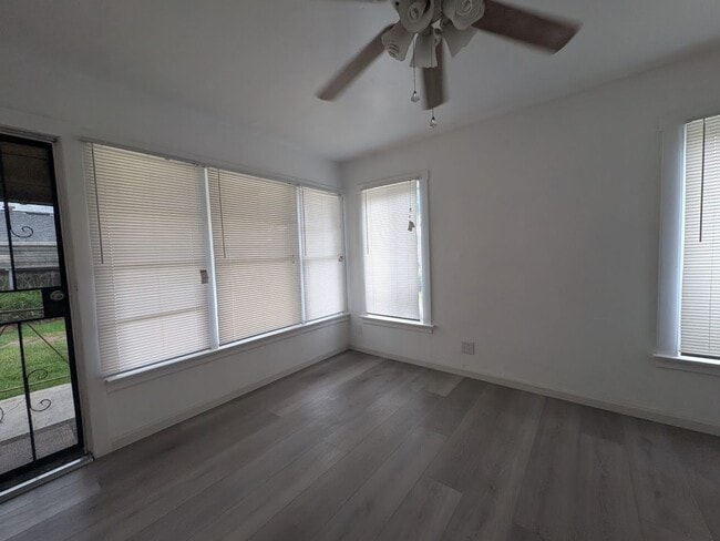 Photo - 1412 Leafdale Ave