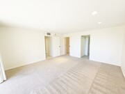 Photo - 2420 Torrey Pines Rd