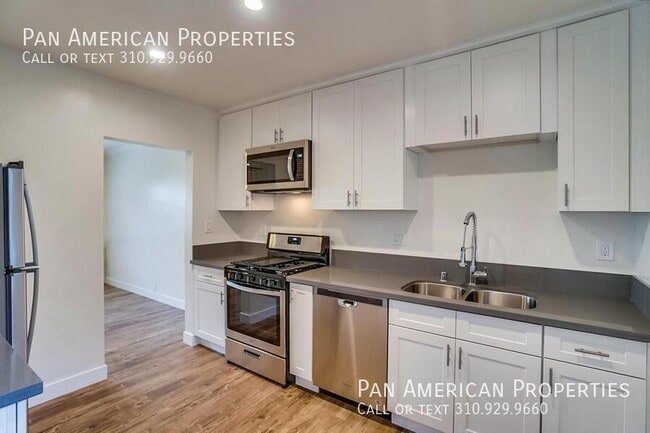 Photo - 447 1/2 W 4th St-A Unit A