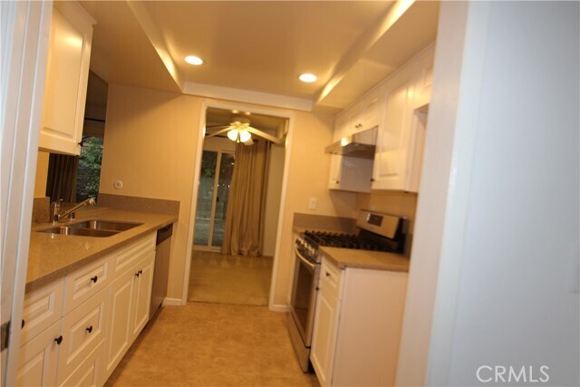 Photo - 1137 Rosecrans Ave