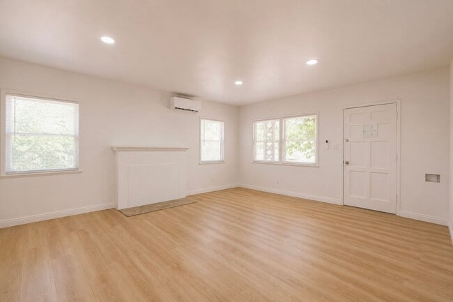 Photo - 4723 Arlington Ave Unit 1