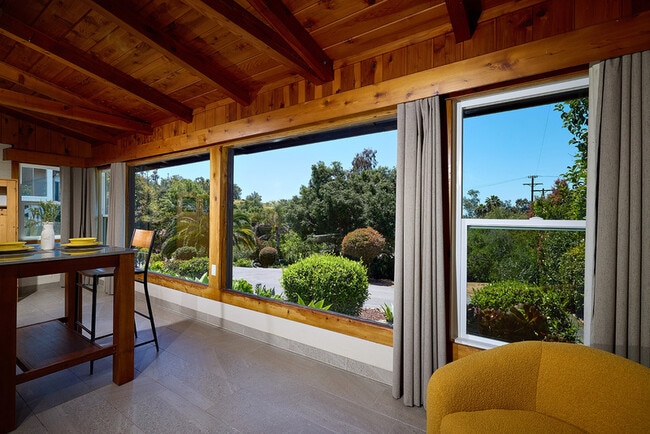 Photo - 2136 Foothill Dr Unit 2