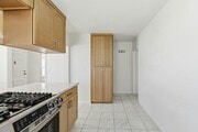 Photo - 7005 Draper Ave