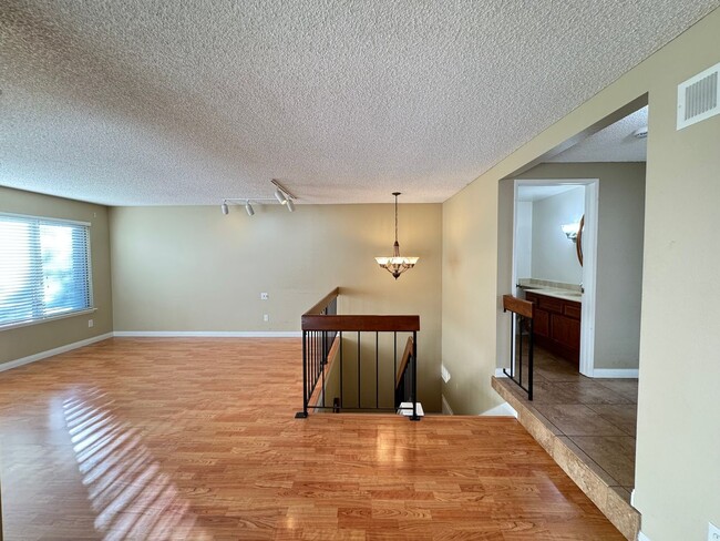 Photo - Beautiful 2Bd/1.5Ba w/Carport and Garage in Laguna Hills!