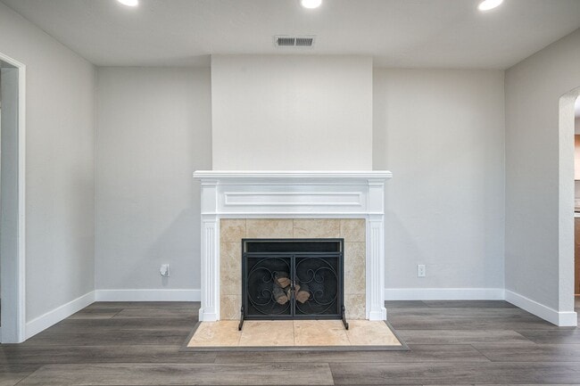 Photo - 197 Twin Oaks Cir