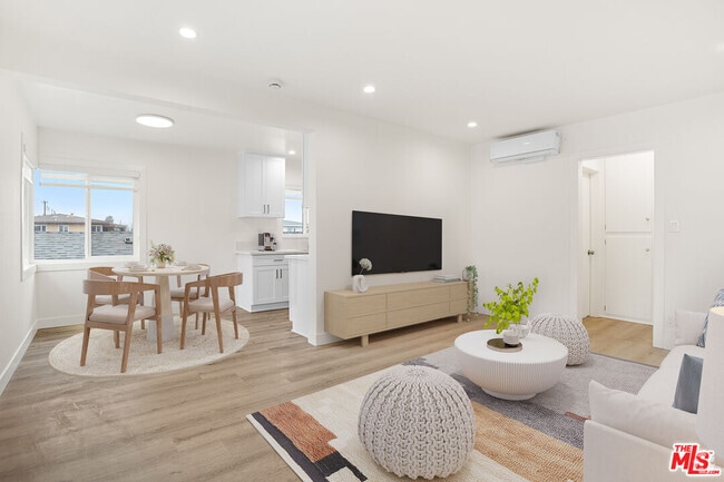 Building Photo - 2908 141st Pl Unit 3 Rental
