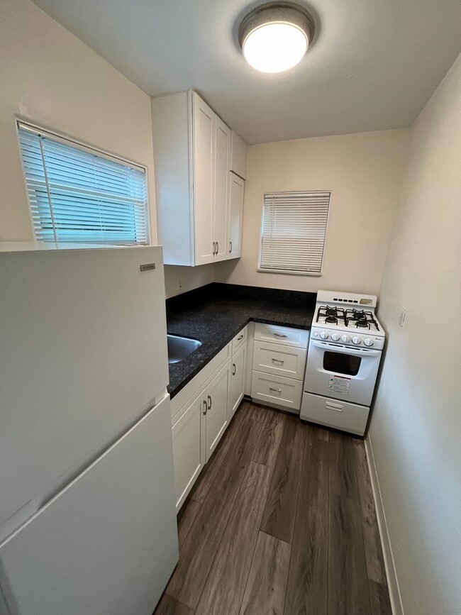 Photo - PERFECTLY LOCATED STUDIO IN DOWNTOWN SOUTH PARK WITH GARAGE! ONLY $1,595/mo! Unit 3037.5 Juniper St