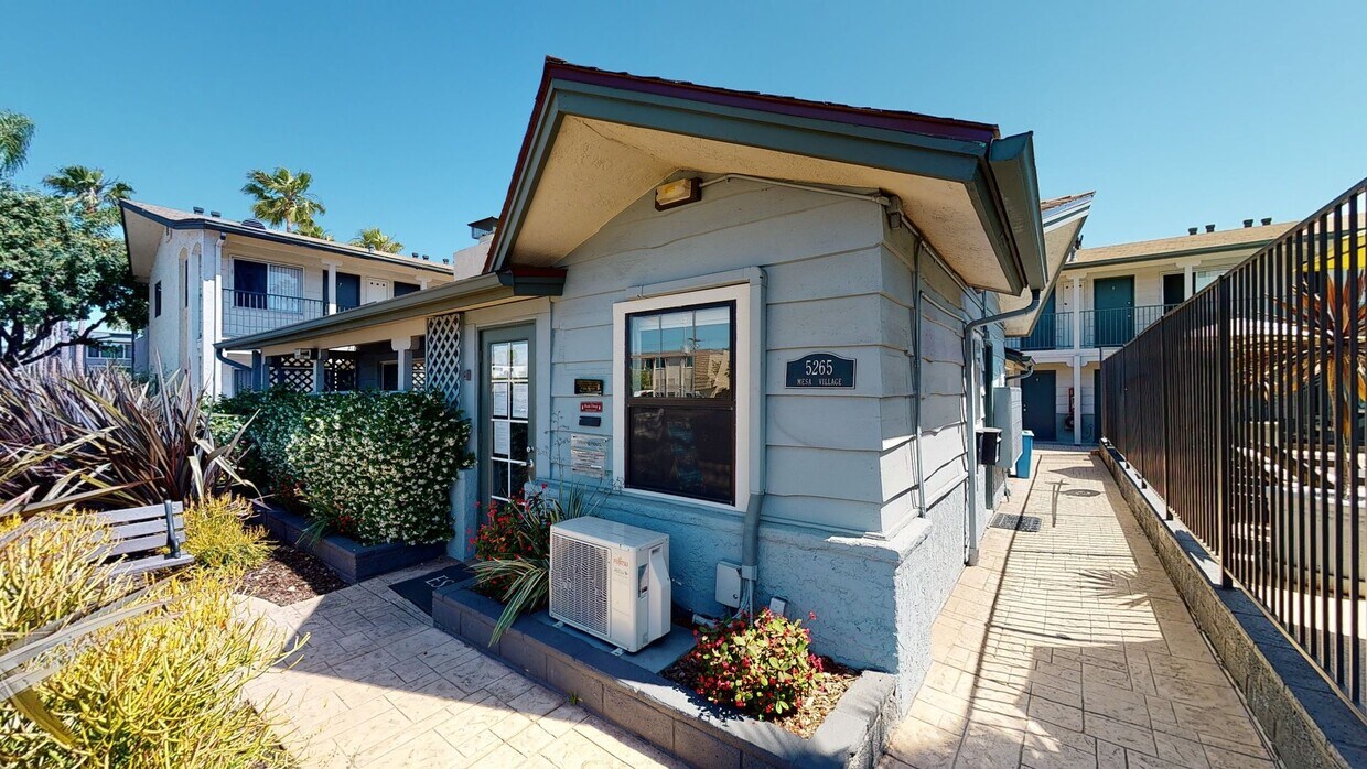 3D Tour - Mesa Village Apartments