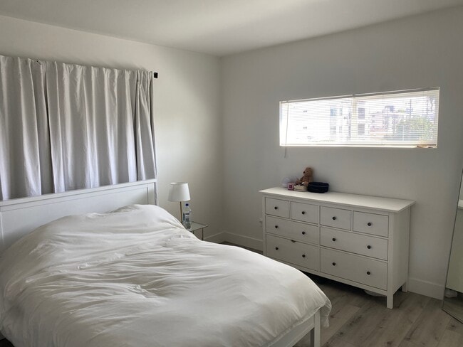 Photo - 5653 Fair Ave Unit 5653 Fair Avenue