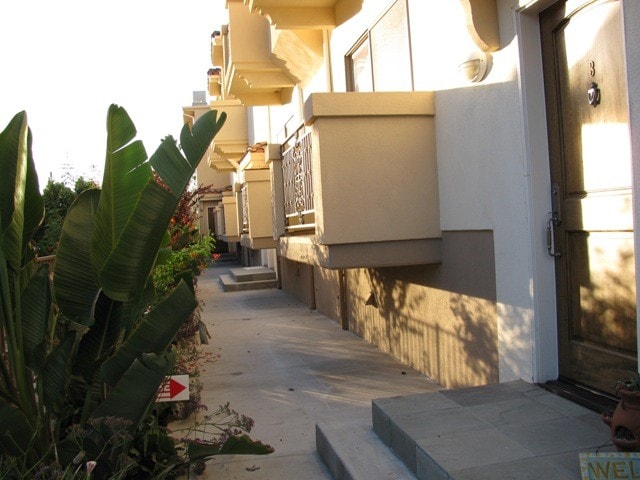 Building Photo - 6541 Odessa Ave Unit 7