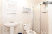 Photo - 640 Elm Ave
