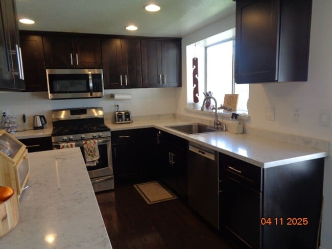 Photo - 3055 Paxton Ave
