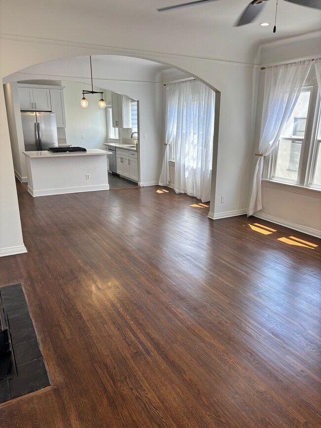 Photo - 754 Croft Ave