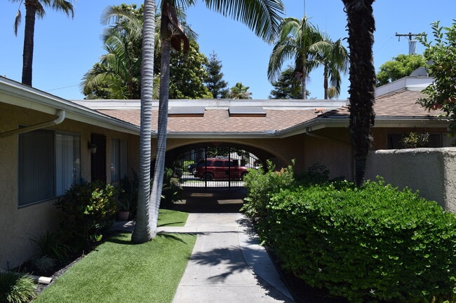 Photo - Atrium Gardens